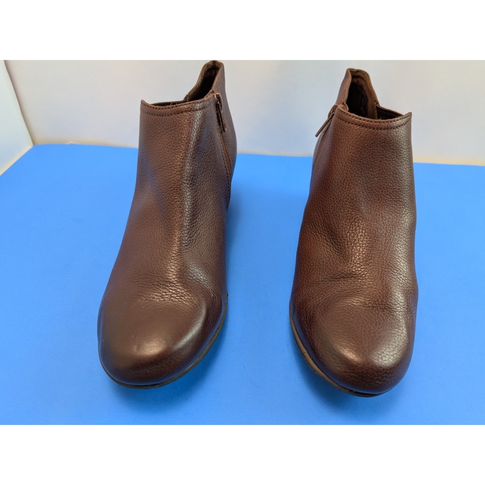 Clarks Womens Valarie Sophia Fashion Bootie Dark Brown Size 11